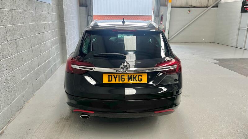 VAUXHALL INSIGNIA