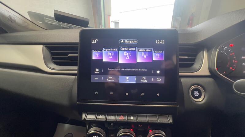 RENAULT CAPTUR