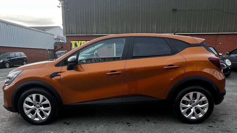 RENAULT CAPTUR