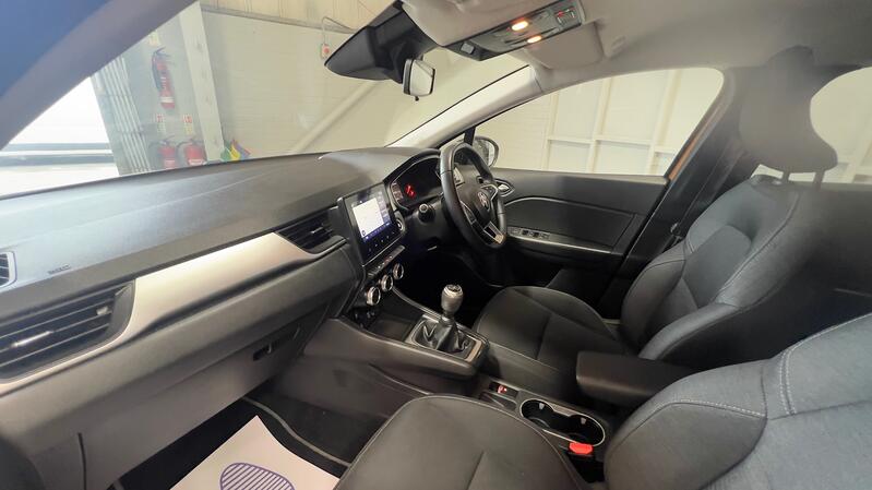 RENAULT CAPTUR