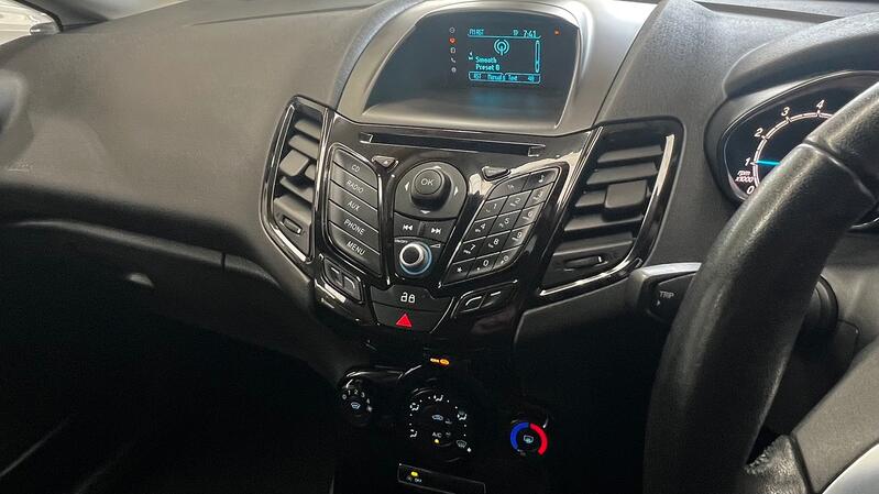 FORD FIESTA