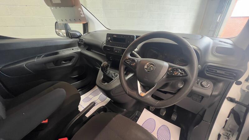 VAUXHALL COMBO
