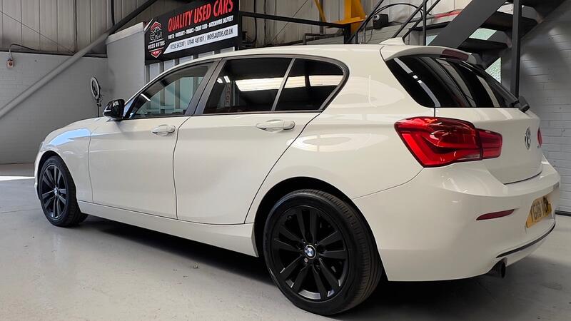 BMW 1 SERIES