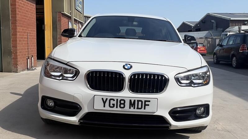 BMW 1 SERIES