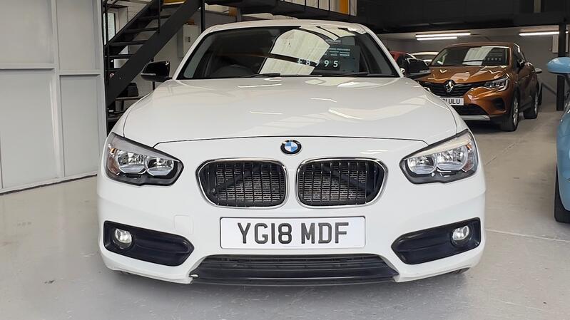 BMW 1 SERIES