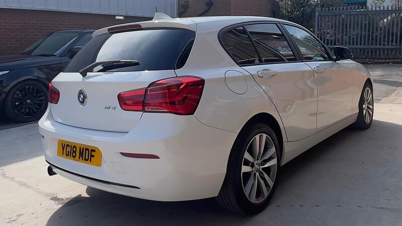 BMW 1 SERIES