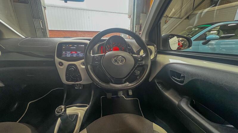 TOYOTA AYGO