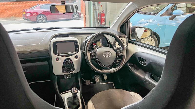 TOYOTA AYGO