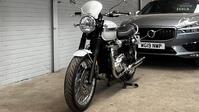 TRIUMPH BONNEVILLE T120