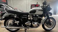 TRIUMPH BONNEVILLE T120