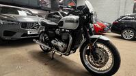 TRIUMPH BONNEVILLE T120