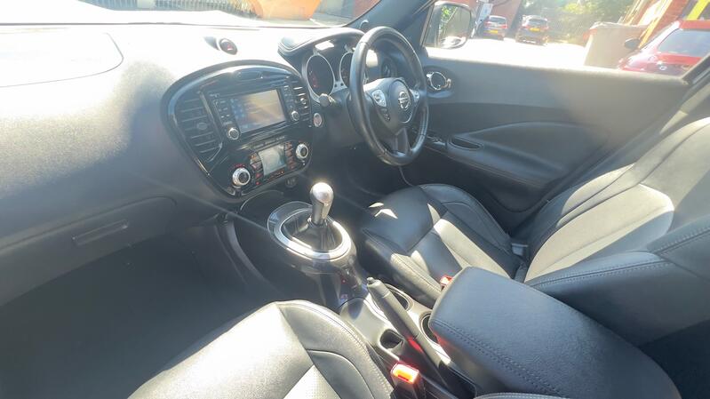 NISSAN JUKE