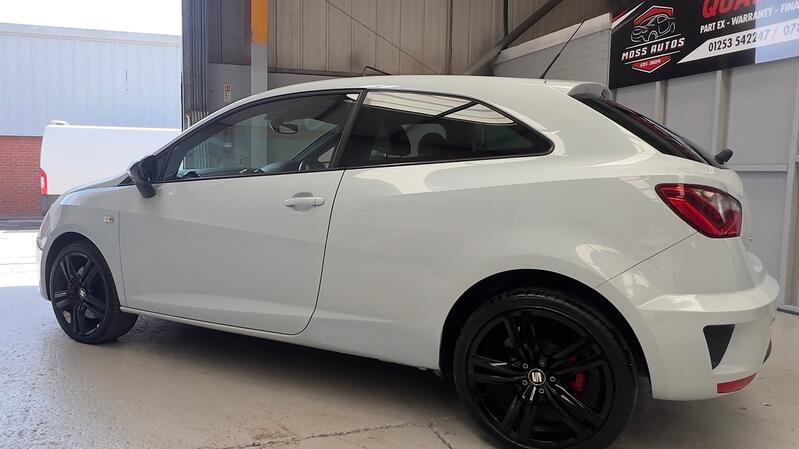 SEAT IBIZA