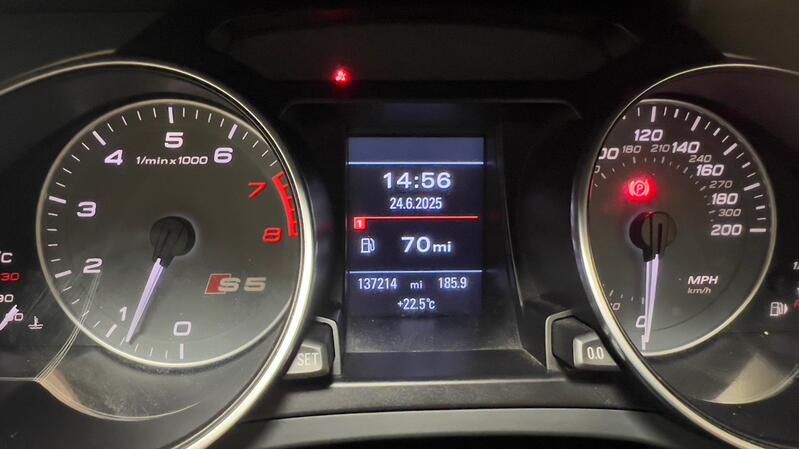 AUDI S5