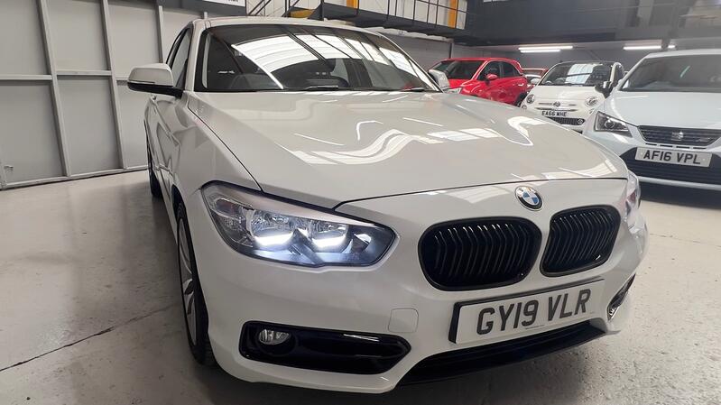 BMW 1 SERIES