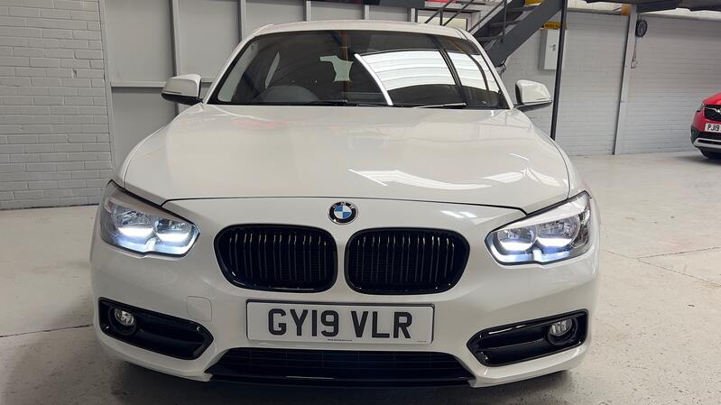 BMW 1 SERIES
