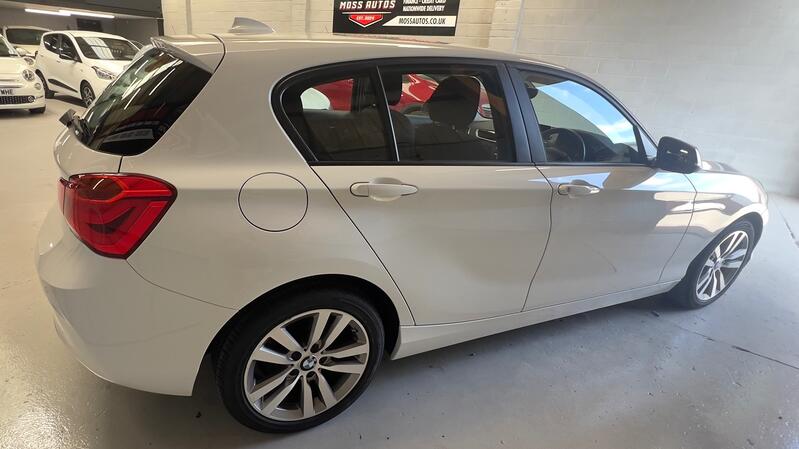 BMW 1 SERIES