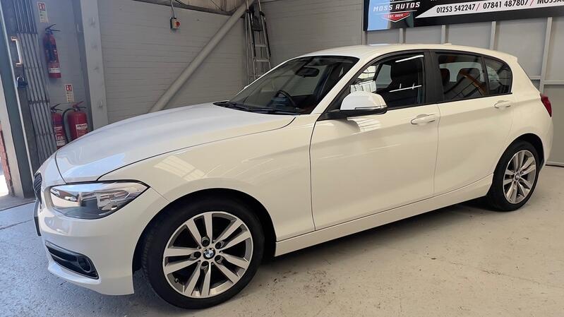 BMW 1 SERIES