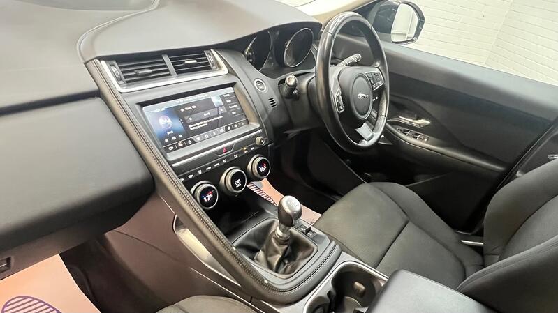JAGUAR E-PACE