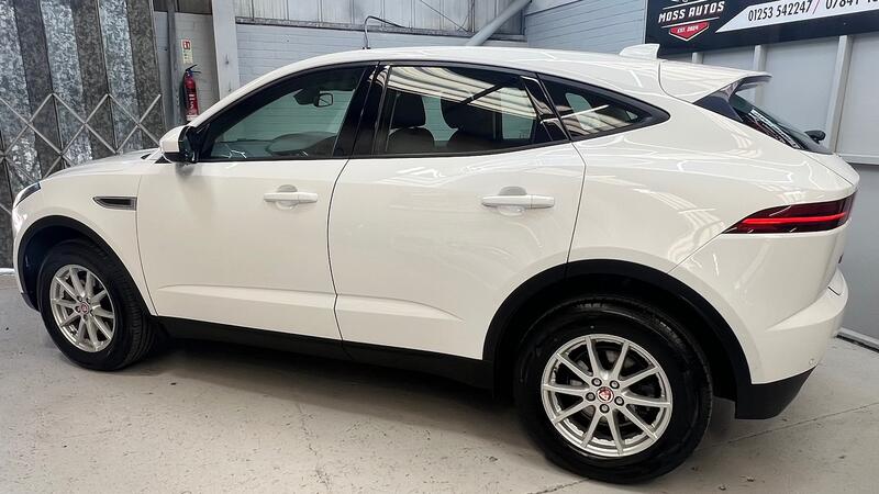 JAGUAR E-PACE