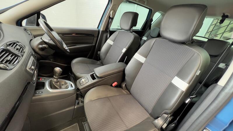 RENAULT SCENIC