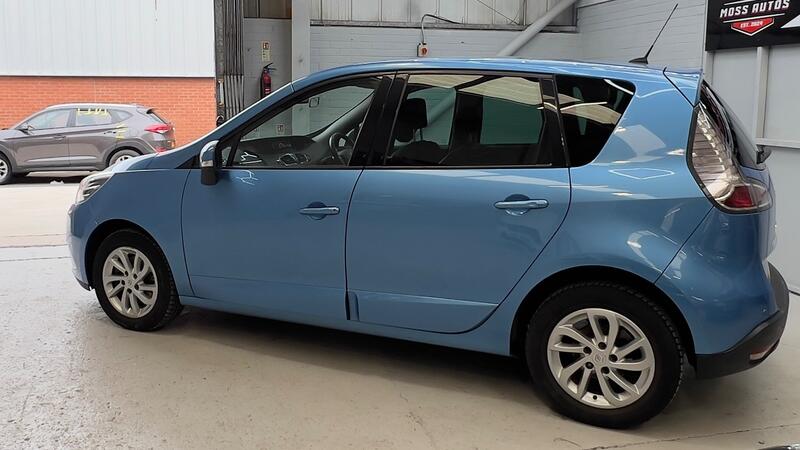 RENAULT SCENIC