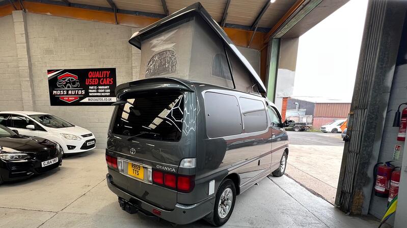 TOYOTA GRANVIA