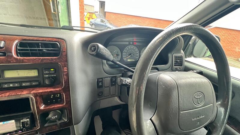 TOYOTA GRANVIA