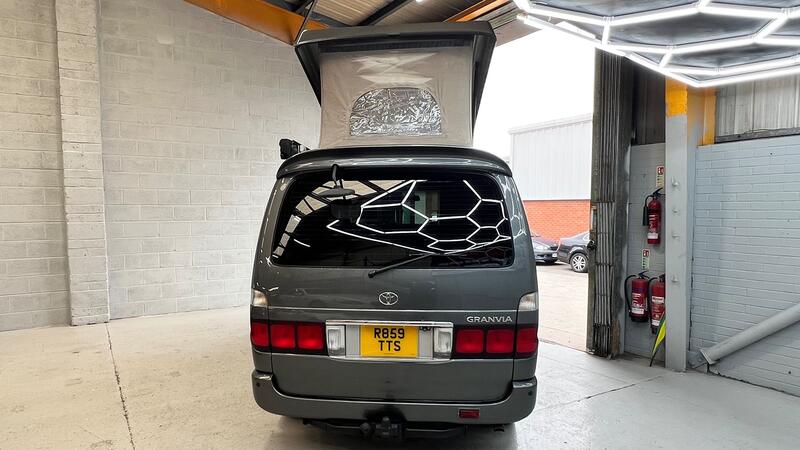 TOYOTA GRANVIA