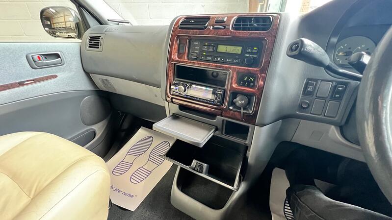 TOYOTA GRANVIA
