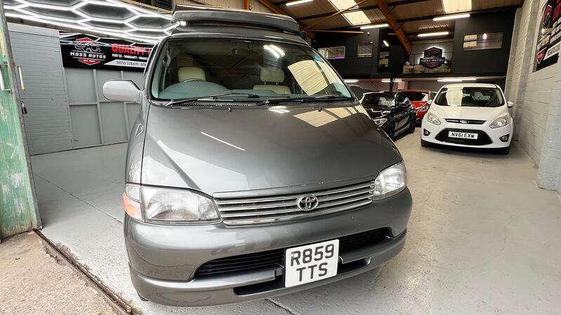 TOYOTA GRANVIA